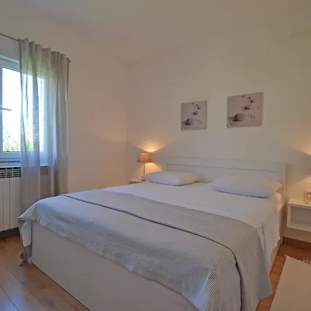 Marica By Interhome * זאטון